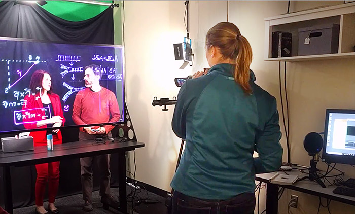 Filming Instructors using the Learning Glass in the CETL Studio